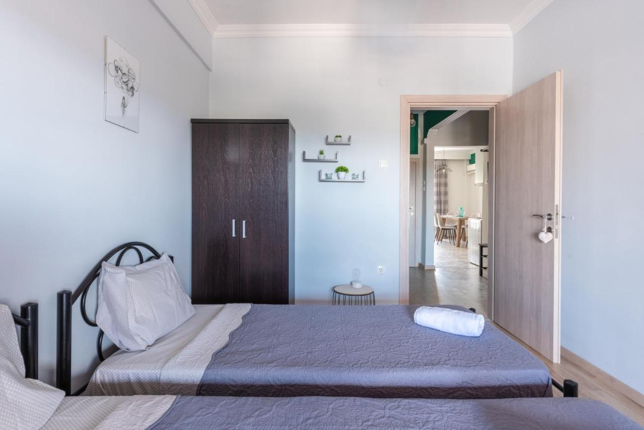 90 négyzetméteres, 2 hálószobás, 1 saját fürdőszobával rendelkező Apartman Vadaris-Dikastiria negye Szaloniki Kültér fotó