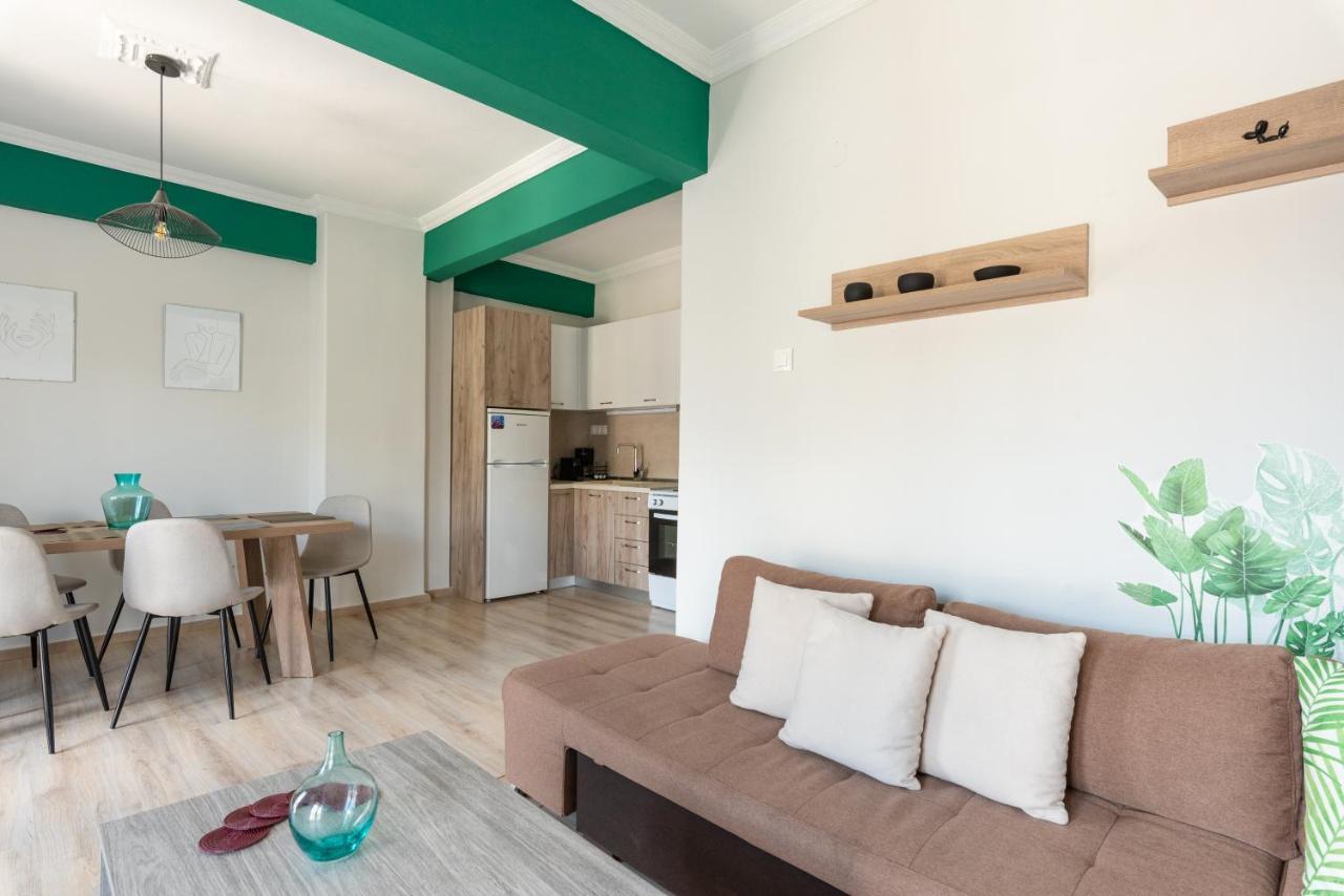 90 négyzetméteres, 2 hálószobás, 1 saját fürdőszobával rendelkező Apartman Vadaris-Dikastiria negye Szaloniki Kültér fotó