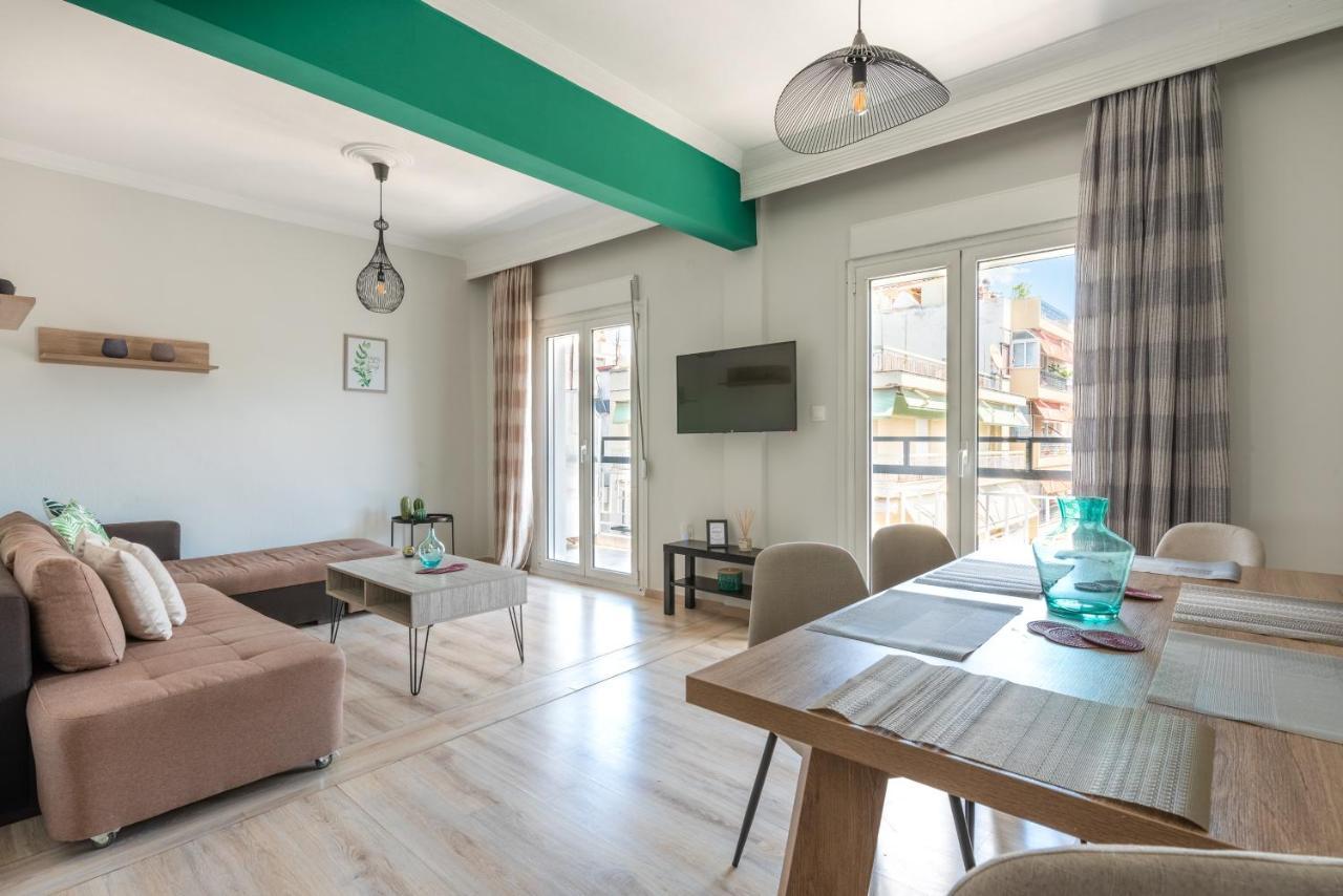 90 négyzetméteres, 2 hálószobás, 1 saját fürdőszobával rendelkező Apartman Vadaris-Dikastiria negye Szaloniki Kültér fotó